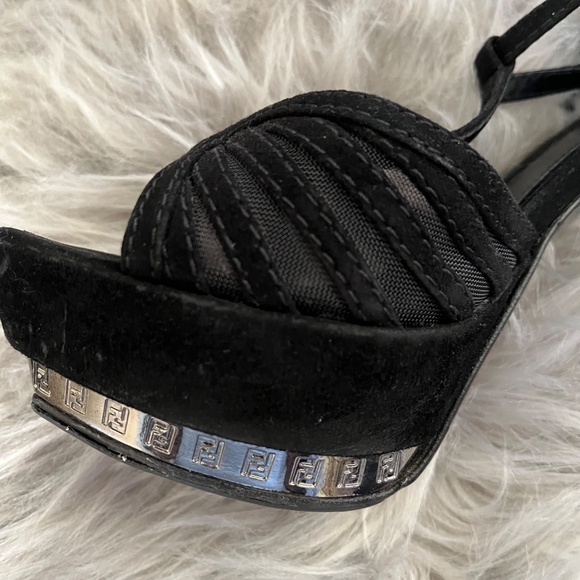 Fendi Black Leather Platform Sandals.  Size 38.5 US 8.5 - Picture 7 of 14